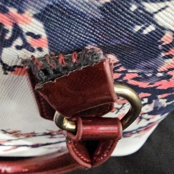 Finon Milano blossom white and red purse - Picture 9 of 9